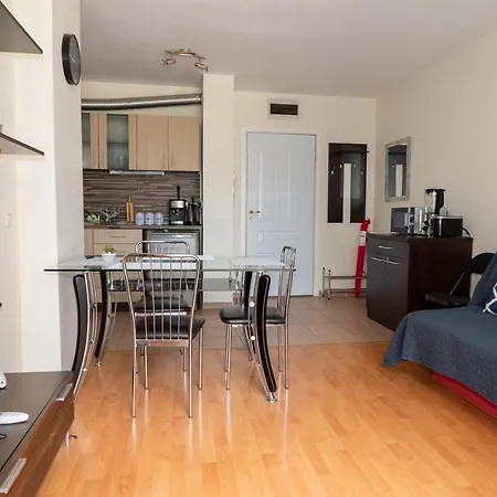 Apartament Fort * Napospart