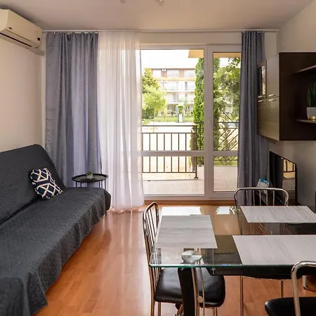 شقة Apartament Fort ساني بيتش